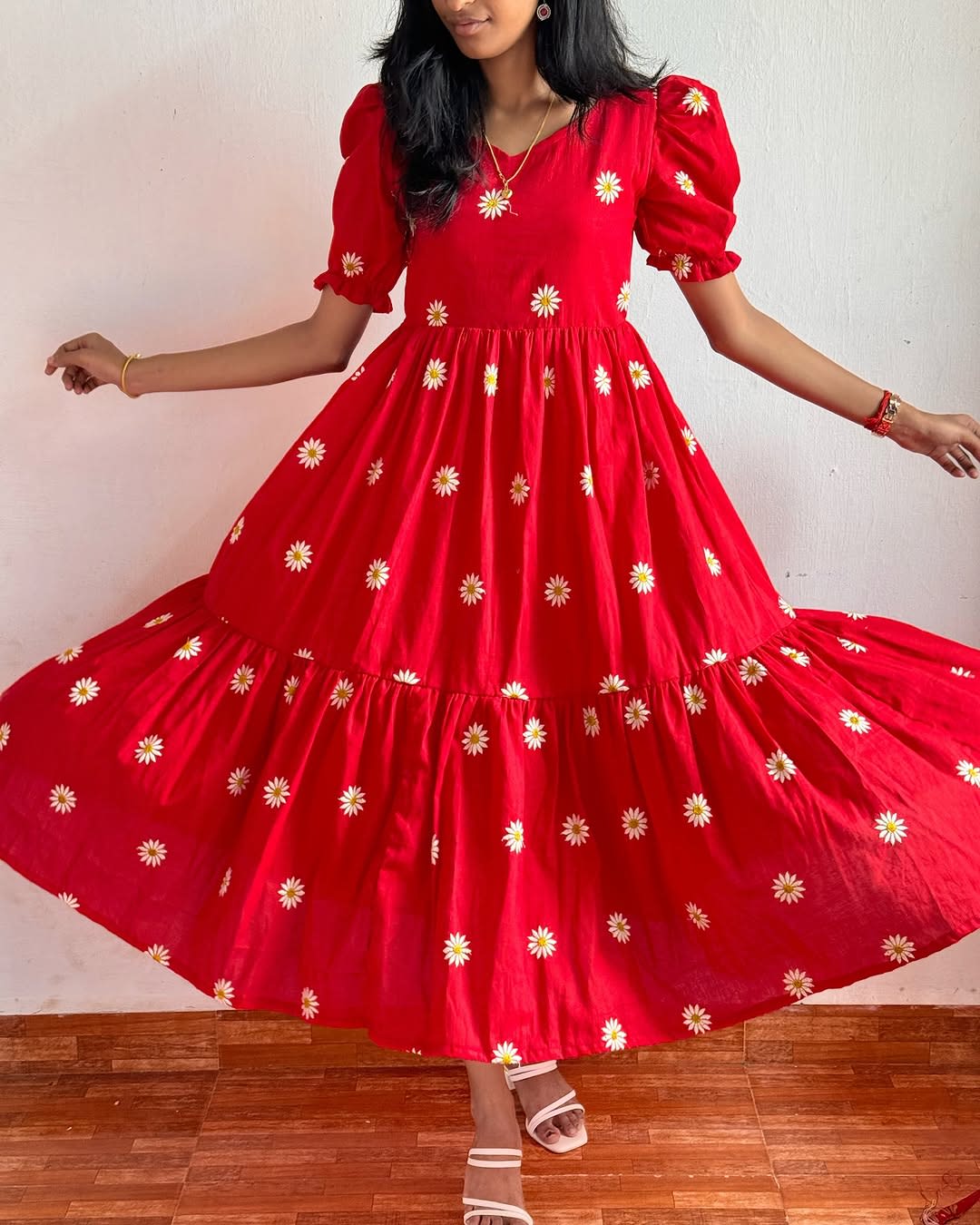 Daisy Flower Midi Kurti! Red