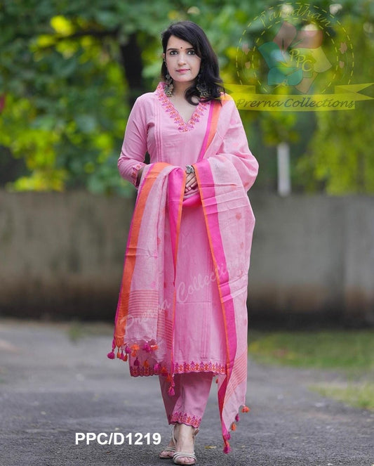 Elegant Handloom Embroidered Kurti Set With Linen Dupatta Pink
