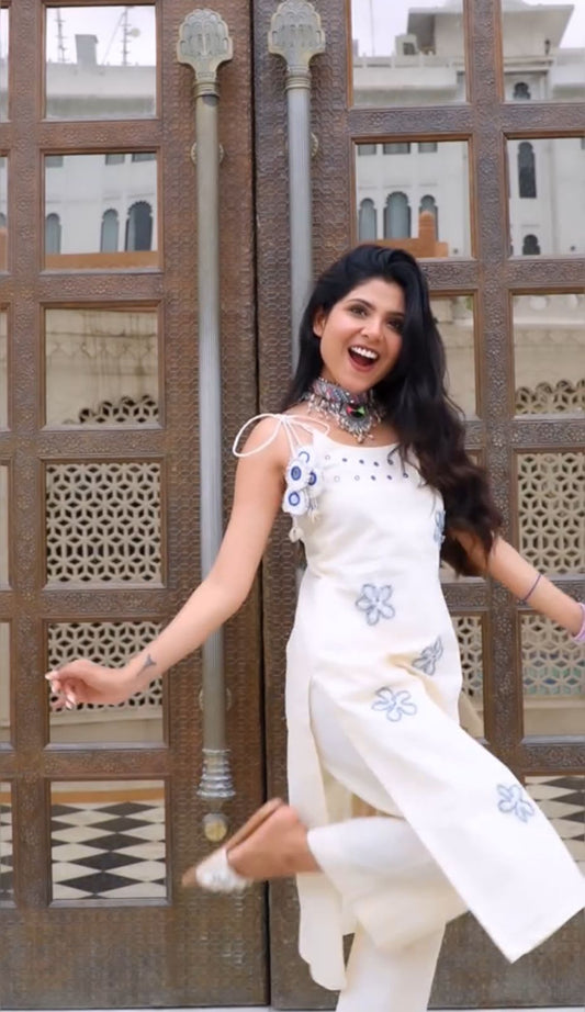 Kurti with Appliqué Floral Detailing