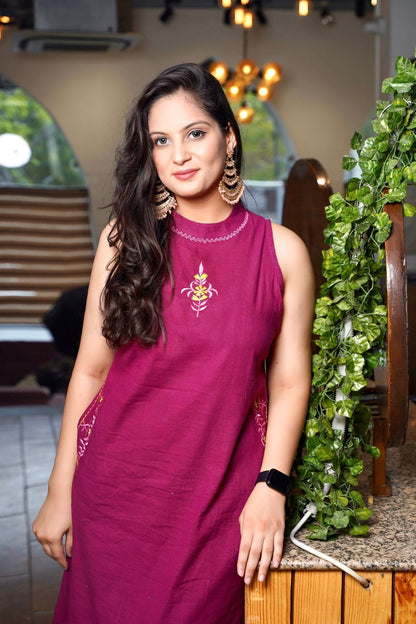 Royal Libas Elegant A-Line Cotton Kurta Set With Embroidery Detailing - Sleeves Attached