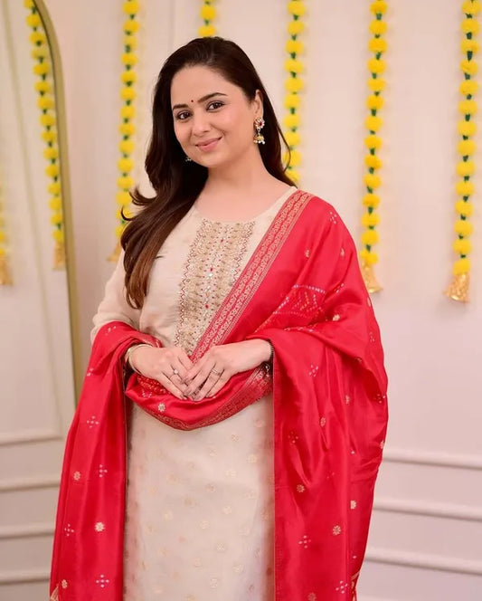 NEW DESIGNER SUIT SET