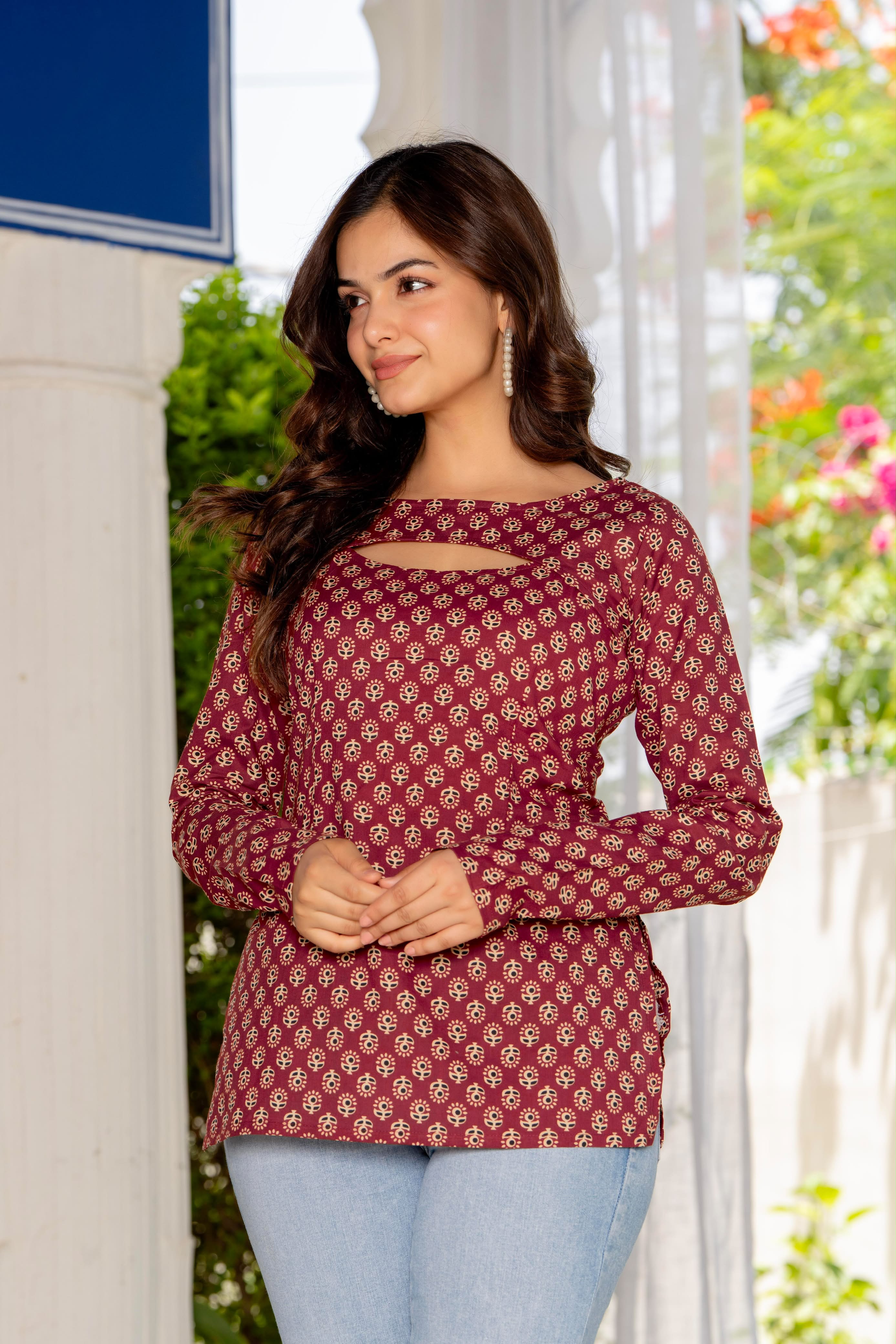 Elegant Maroon Floral Print Convertible Top